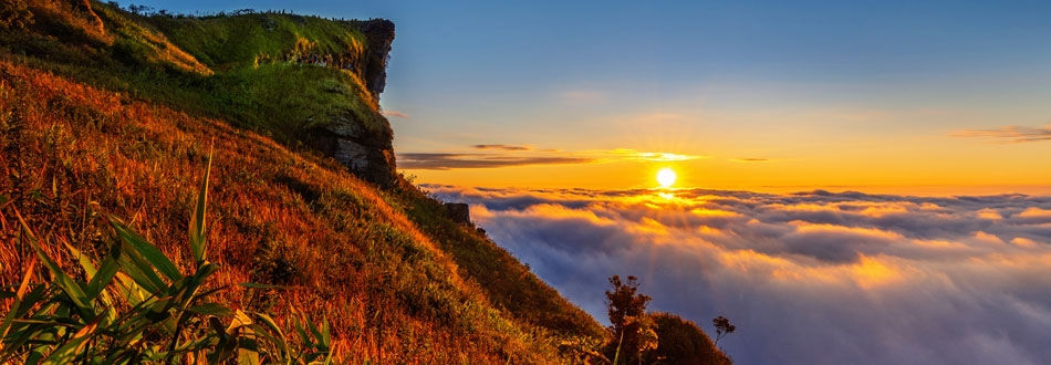 Sanitation Workers In New Hampshire Dig Through 20 Tons Of Trash To Find Lost Wedding Ring