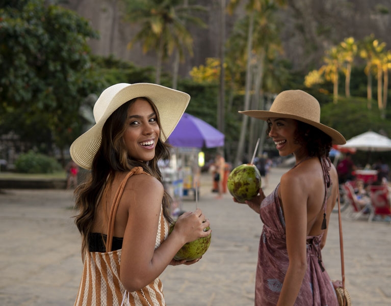 Colombian Elected Officials Charging Millions On Packages